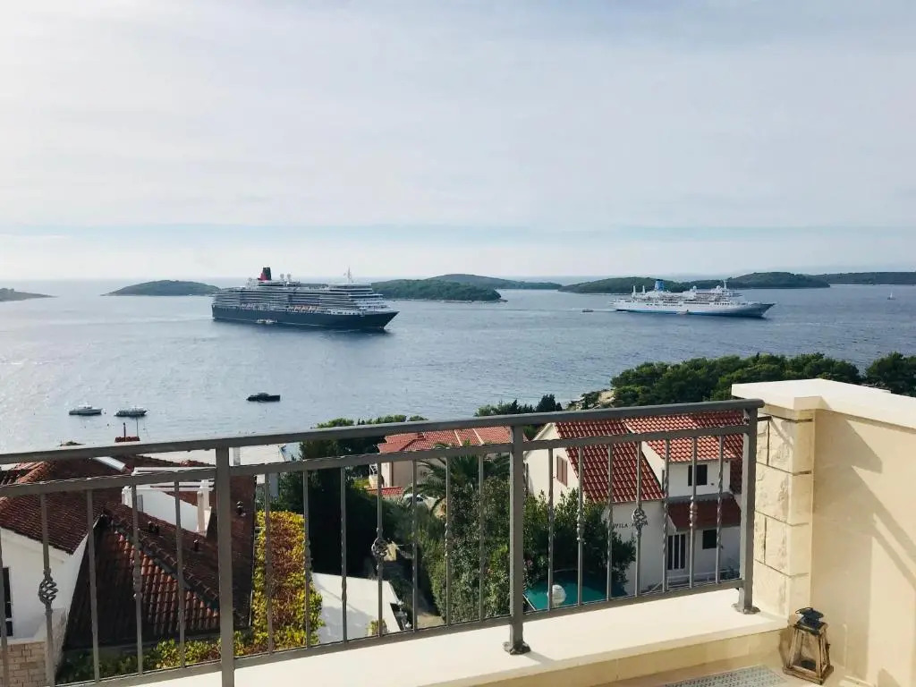 Hvar Pavičić Top View apartments