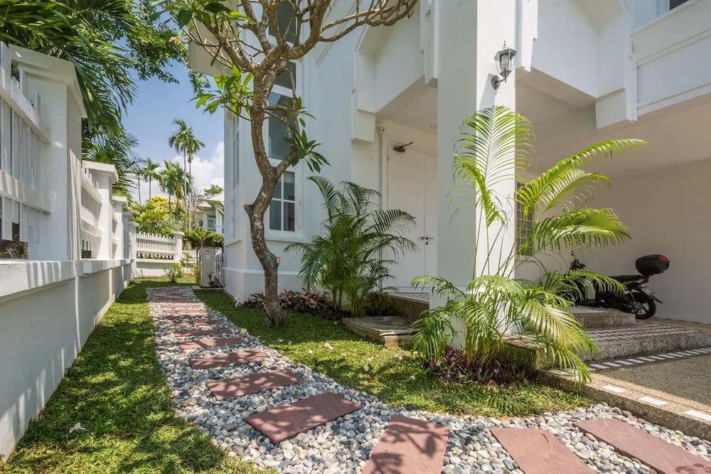 Exclusive Beachfront Villa
