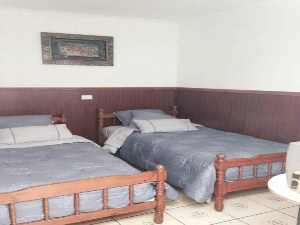 Hostal Santa Ana