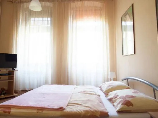 Rooms Grahor