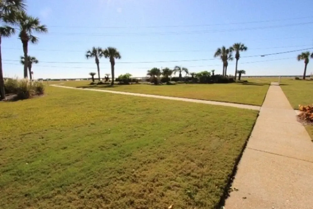 Blue Surf 13a 1 Bedroom Townhouse by Redawning