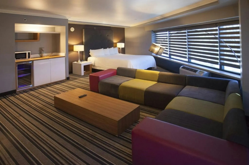 Hotel Huntington Beach