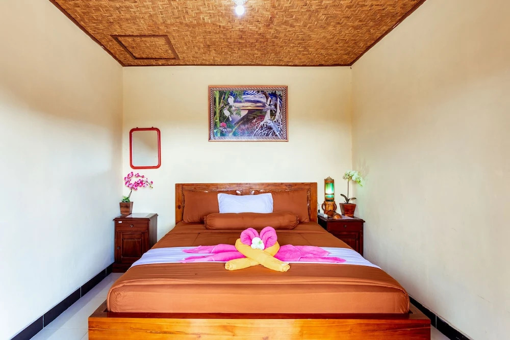 DYoga Bamboo House