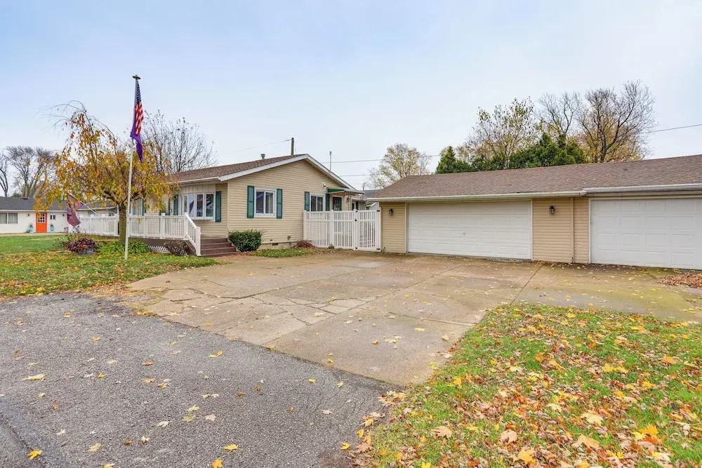 Walk to Sandusky Bay: Home w/ Hot Tub & Fire Pit!