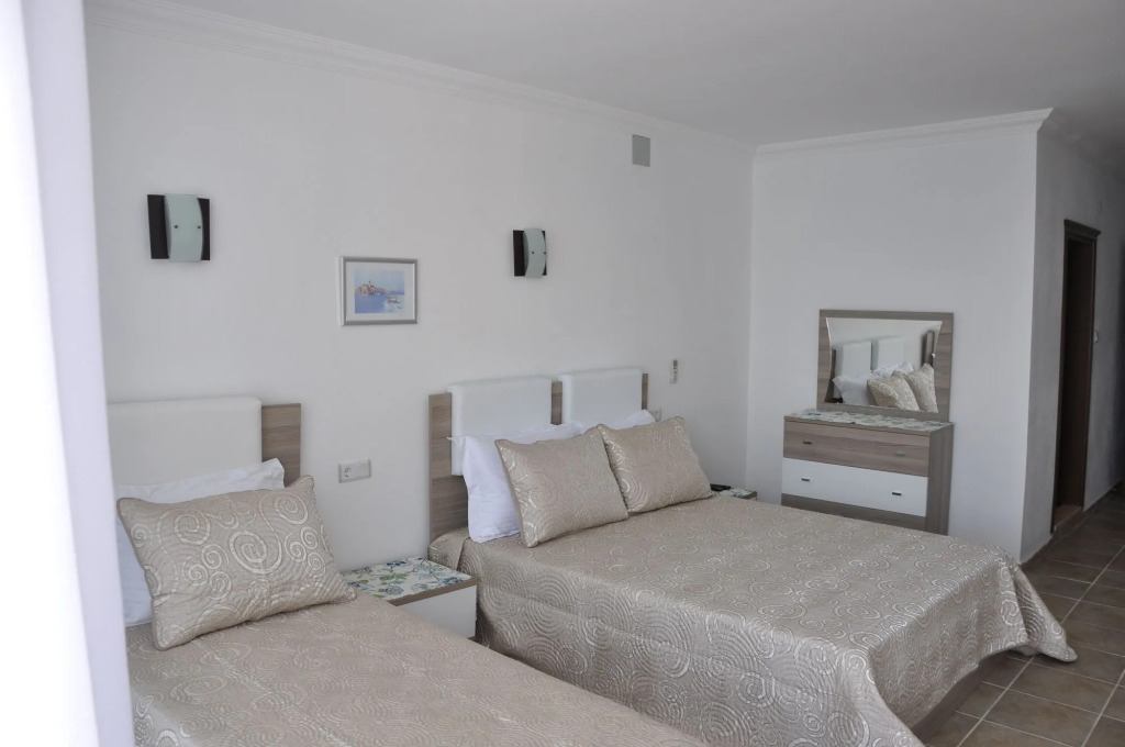Pisces Hotel
