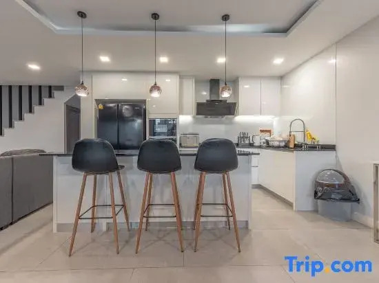 Thai Home Jomtien Deluxe3B Villa
