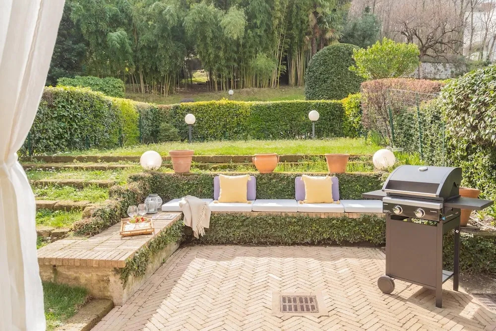 Vico Garden-203 by Rent all Como