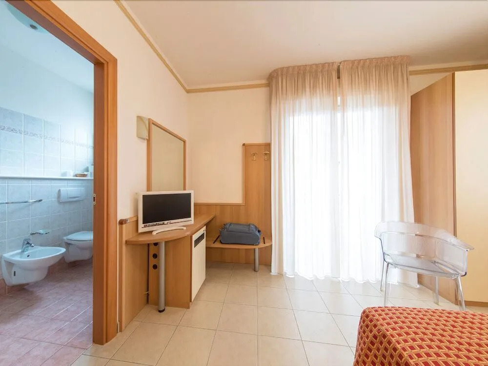 Ristorante Hotel Lucia - 100 mt dal mare