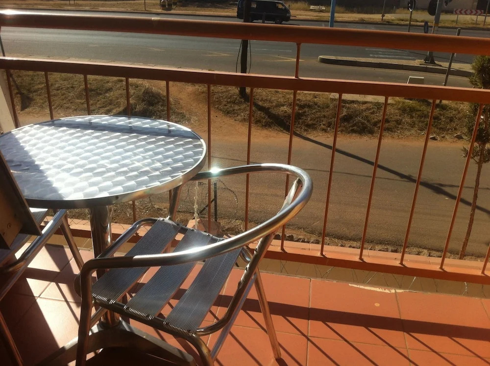 Cactus Inn