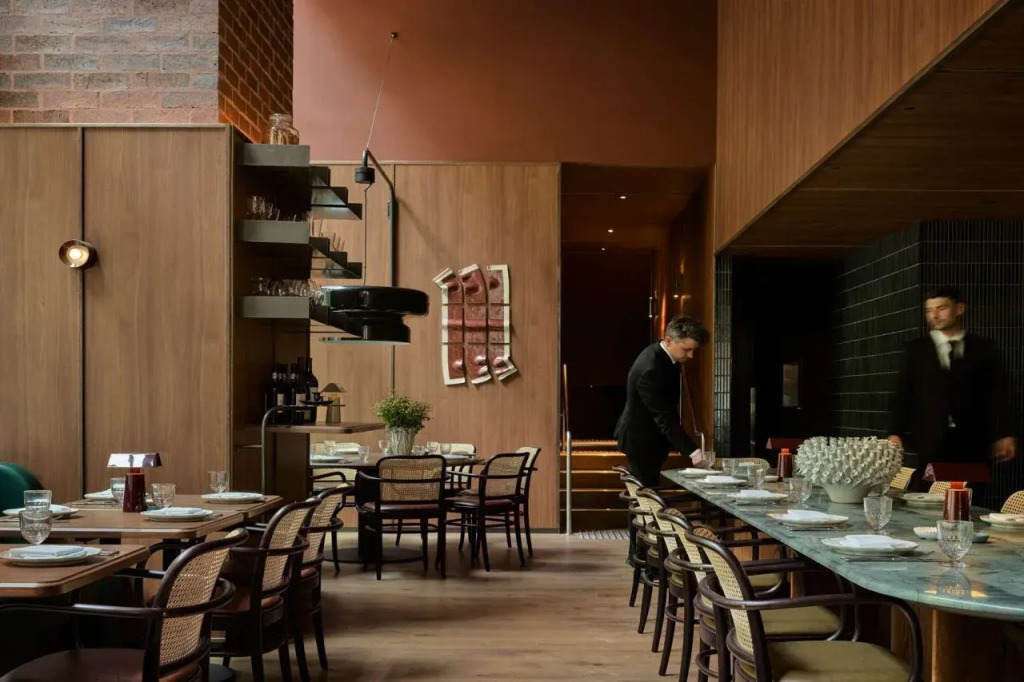 Hyde Melbourne Place