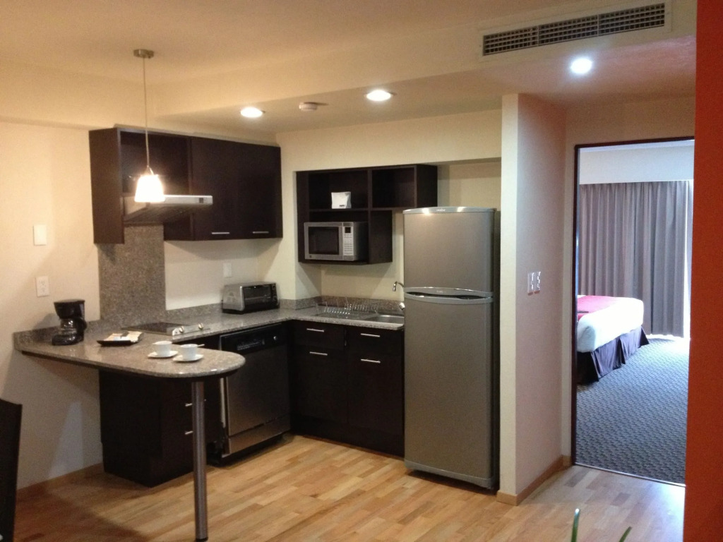 St Isidro Suites Corporate Housing SPA & Wellness Center