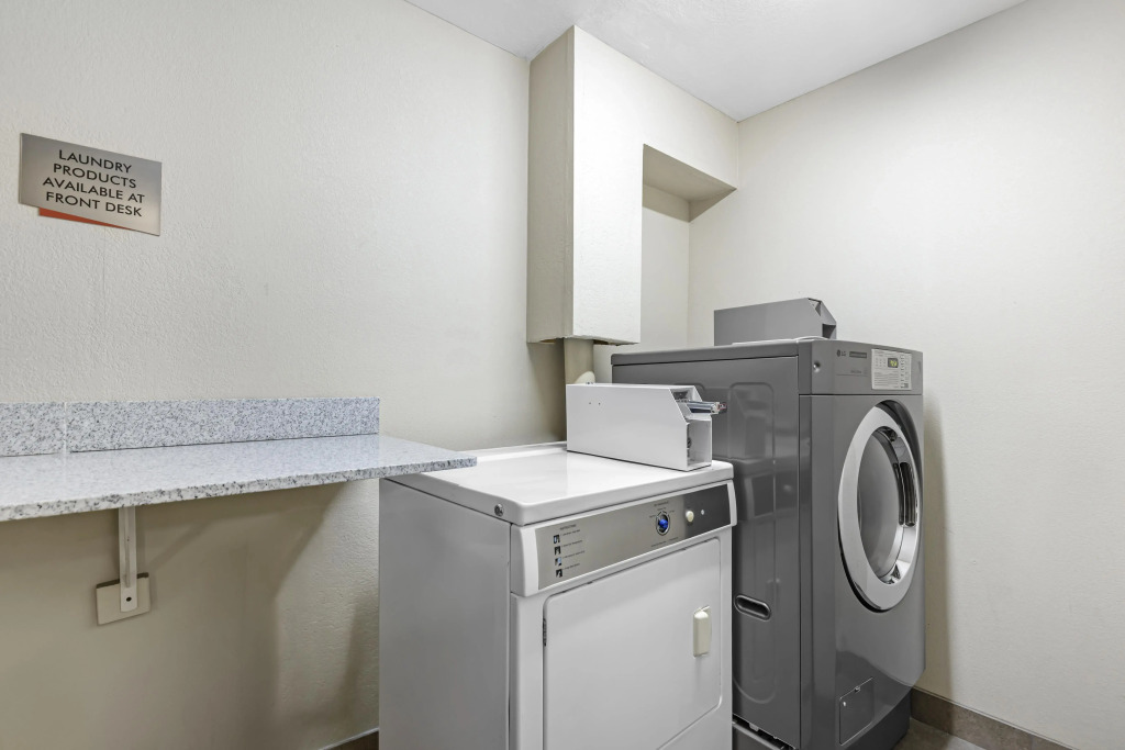 Best Western Plus Altoona Inn