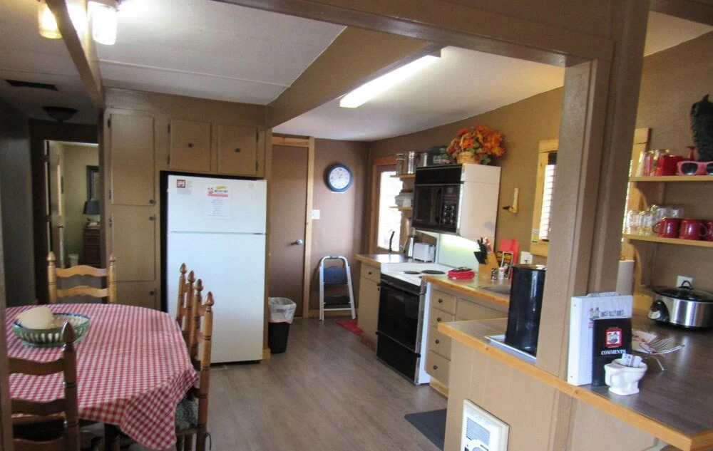 Uncle Billy Bob's Redneck Trailers Vacation Rentals #2