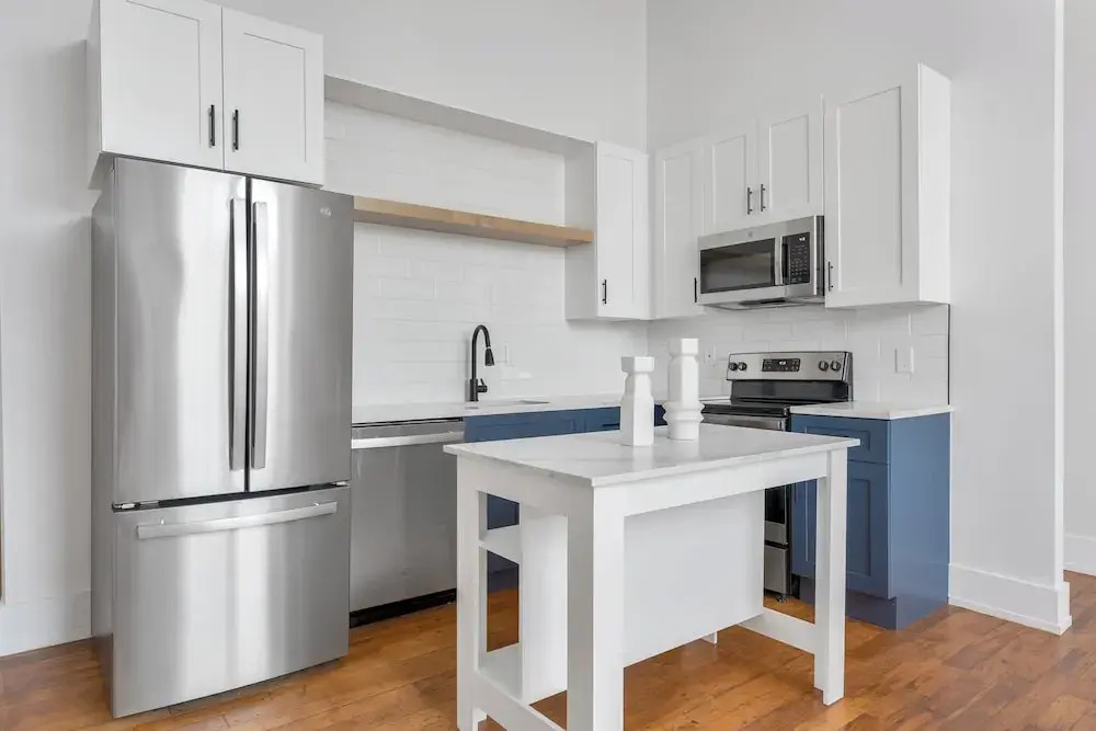 Landing Stylish 1BD Yoga Studio Gym