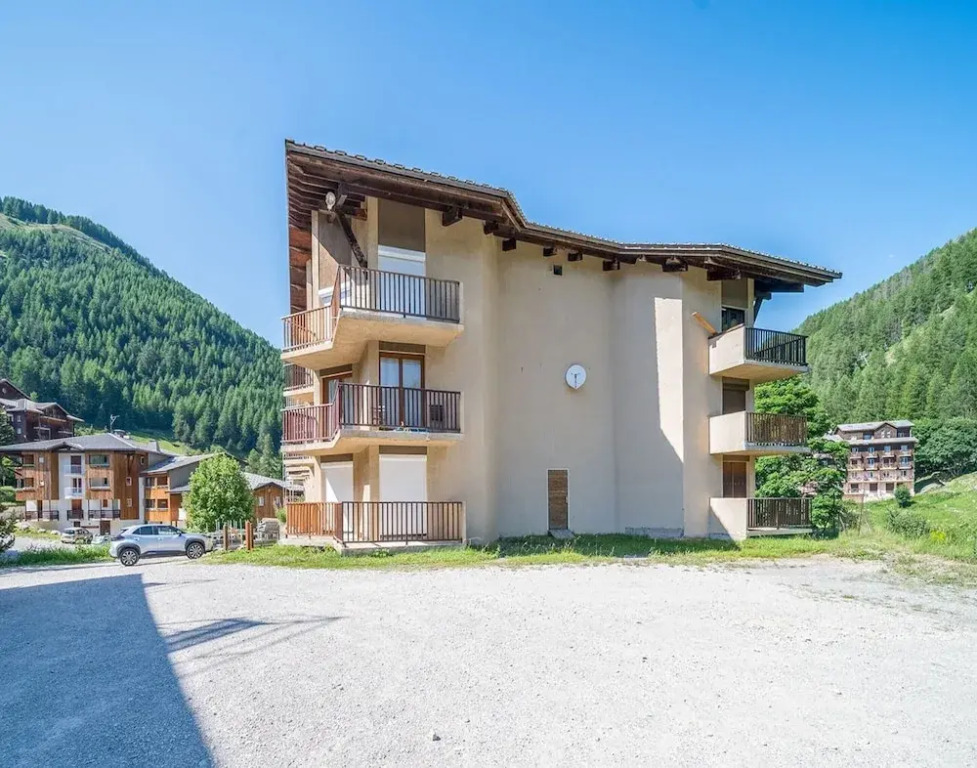 Studio in France With Mountain Views