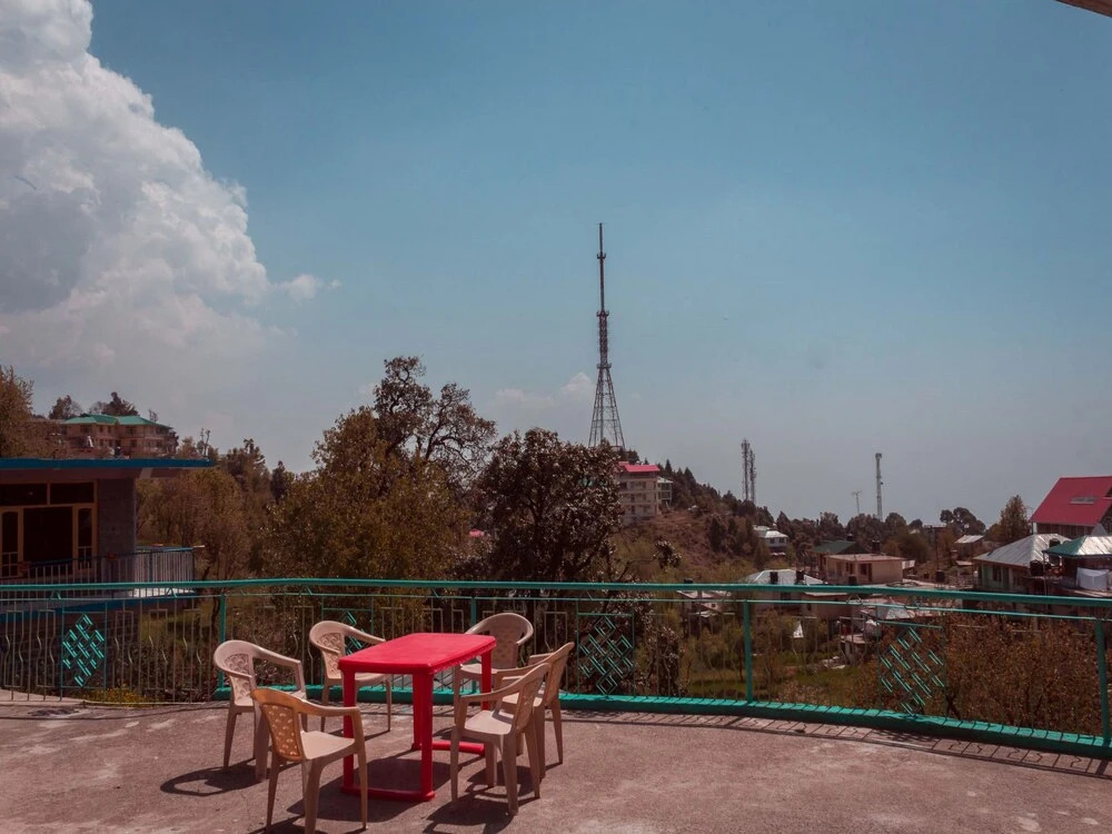 OYO 13342 Home Cozy Stay Naddi