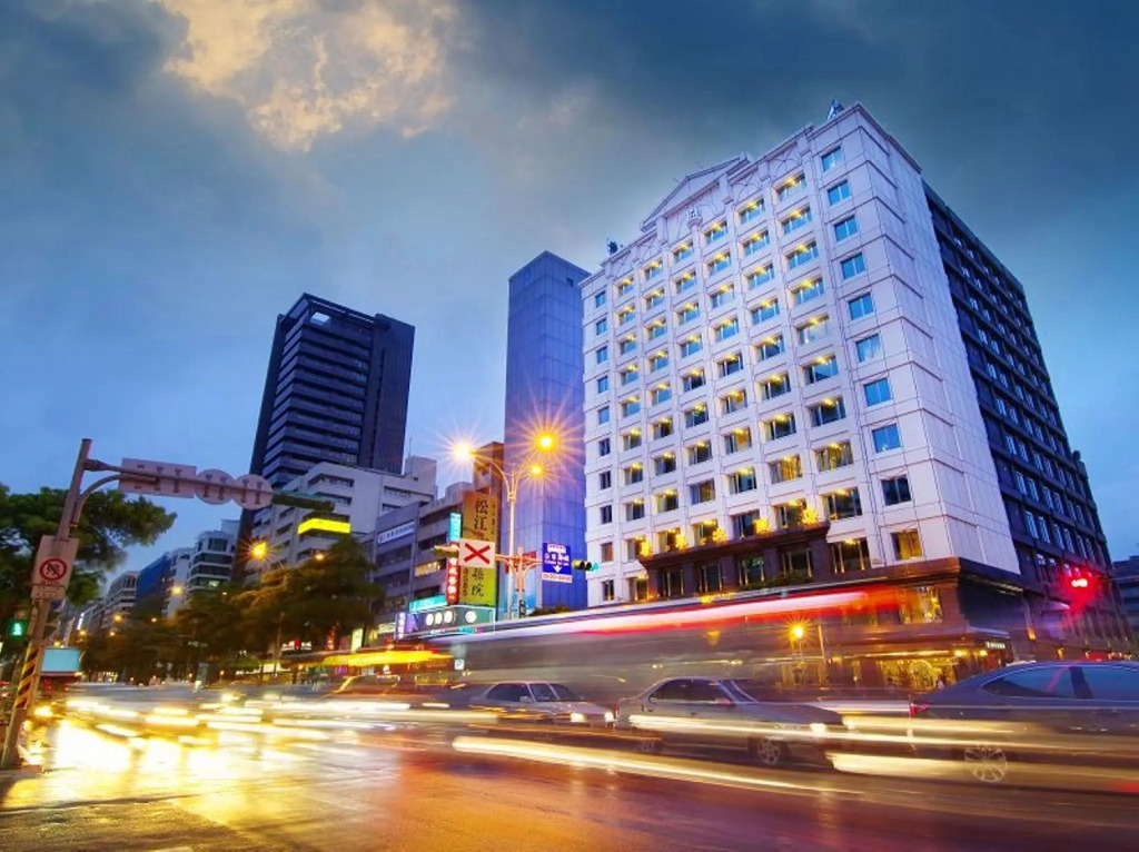 Golden China Hotel