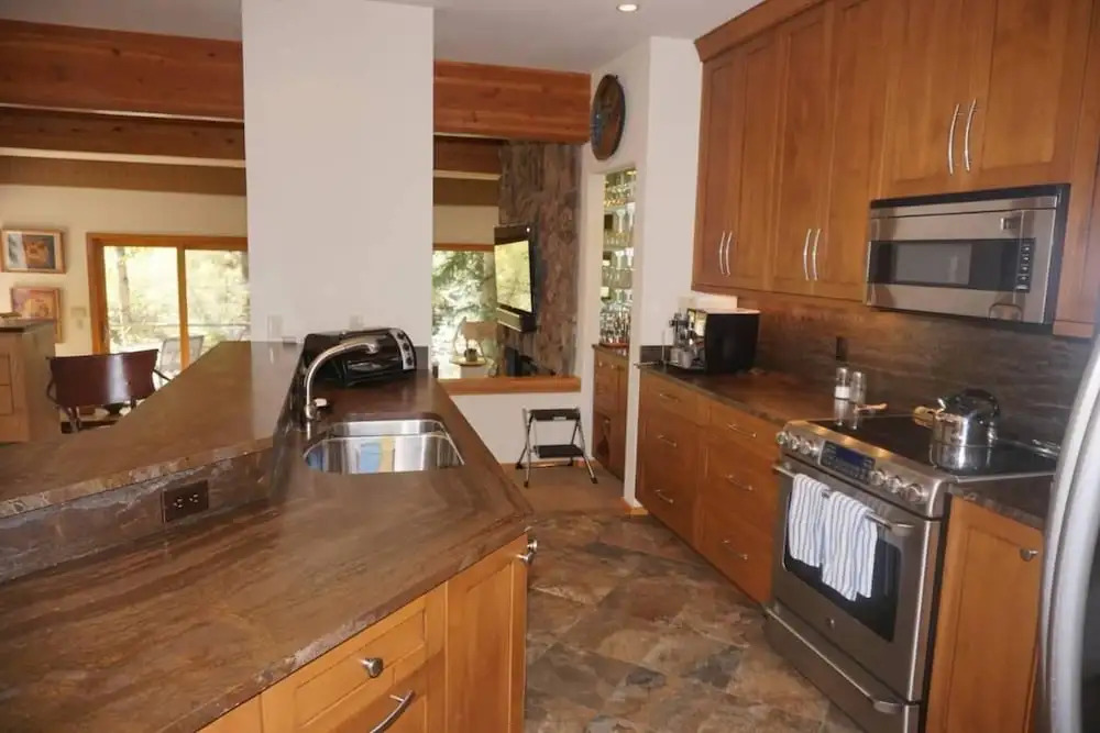 Exclusive And Private Roaring Fork Riverfront Town  - Walk To Restaurants And Shops 5 Bedroom Townhouse by RedAwning