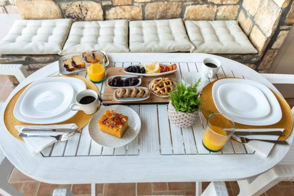 Gifel Apartments and Luxurious Suites