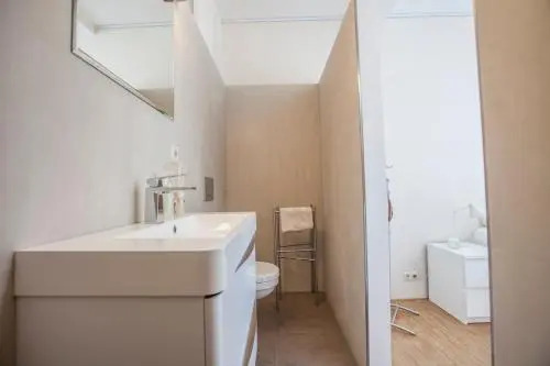 Helmers | Artfulstay