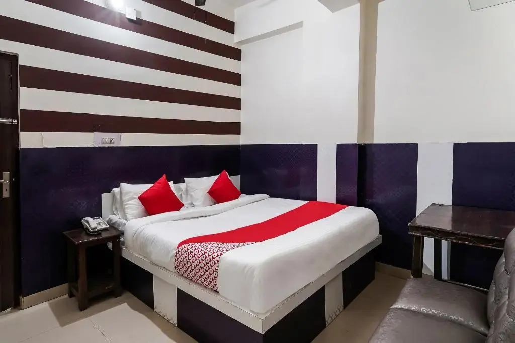 Super Hotel O by OYO Landlord