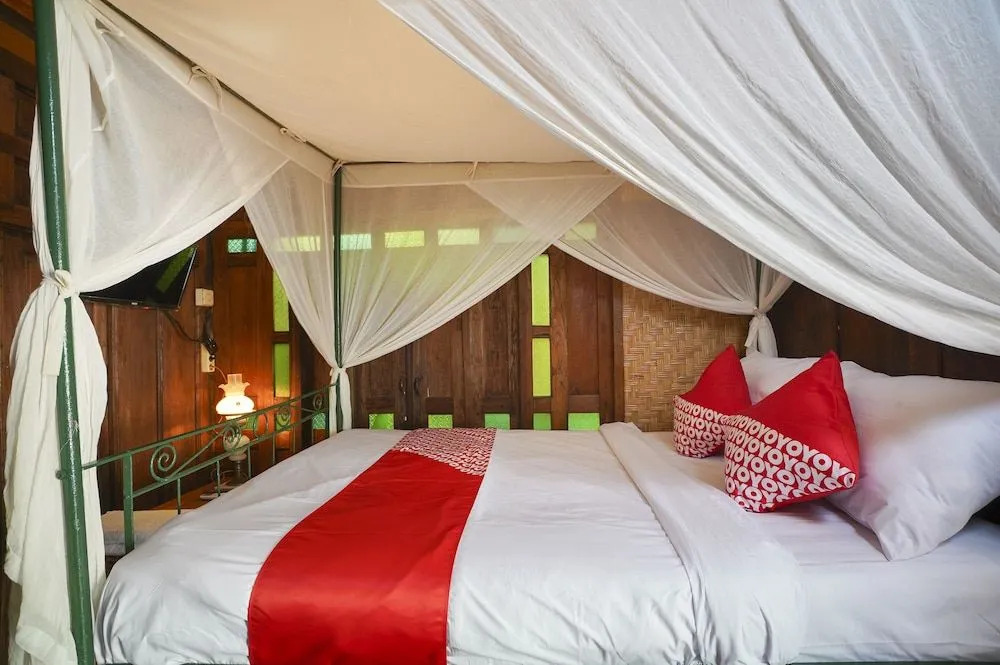 Oyo 2523 Kayu Beach Villa