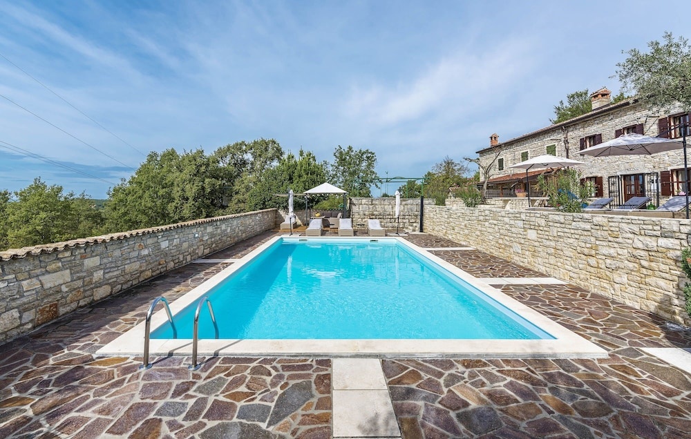 Villa Kluni by Rent Istria