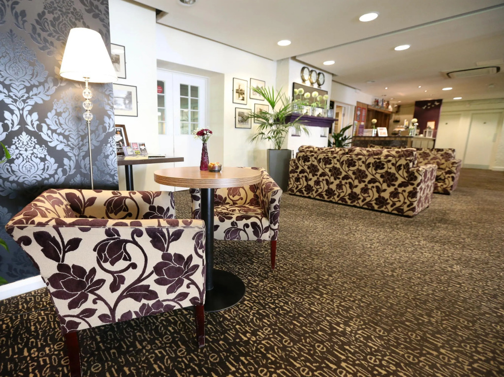 The Bridge House Hotel