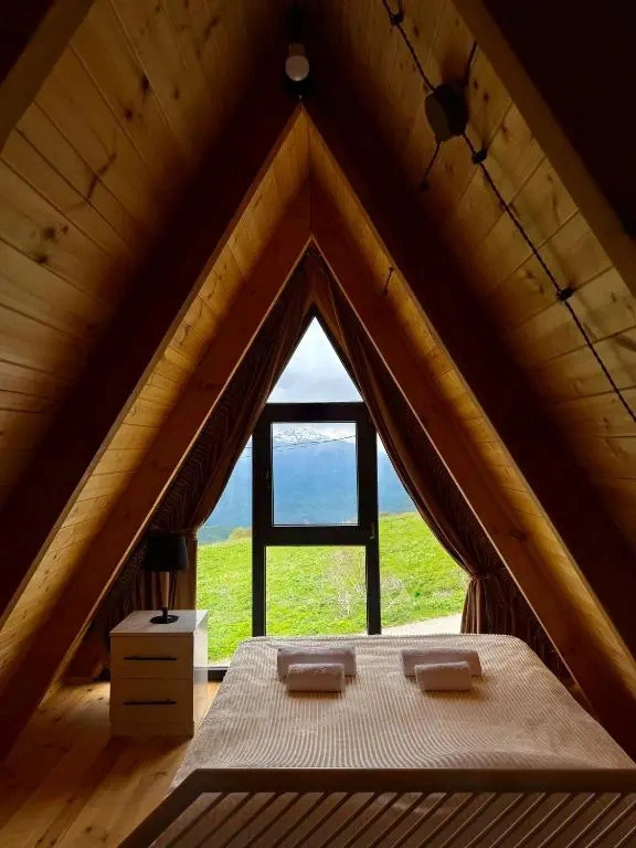 Отель Kapo Cottages in Racha