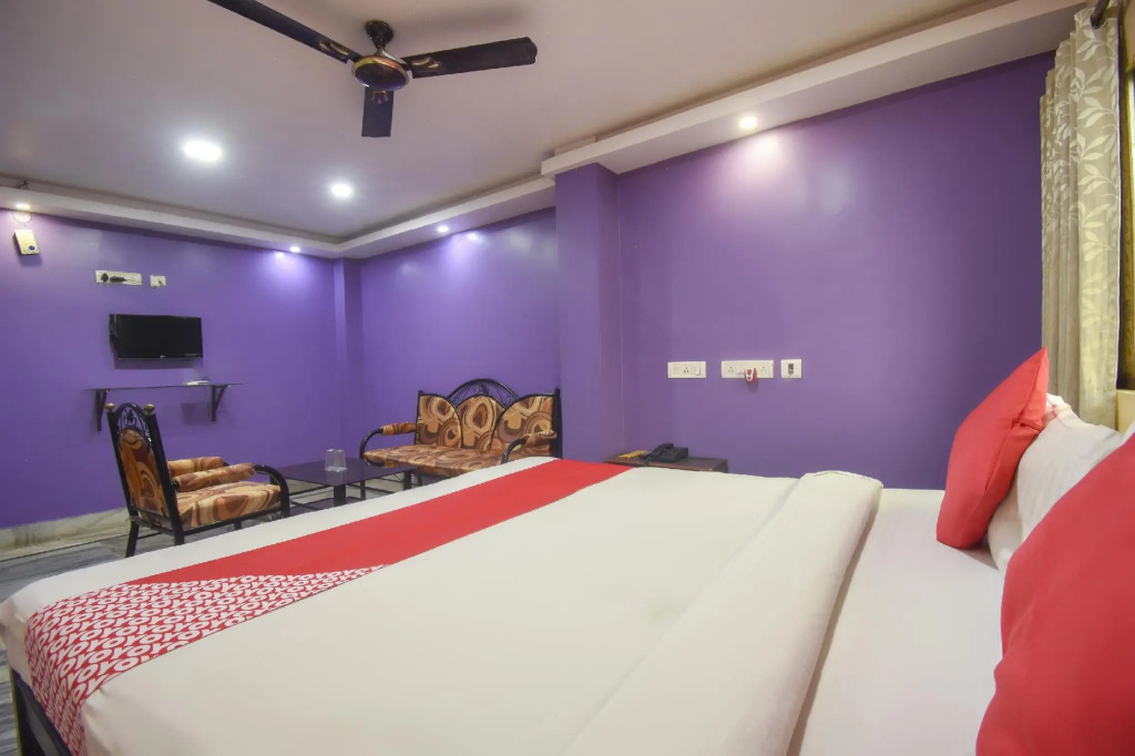 OYO 75748 Saral Guest House