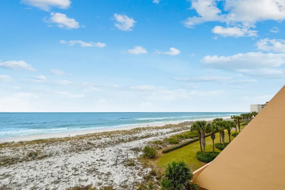 Destin On The Gulf 407 2 Bedroom Condo by RedAwning