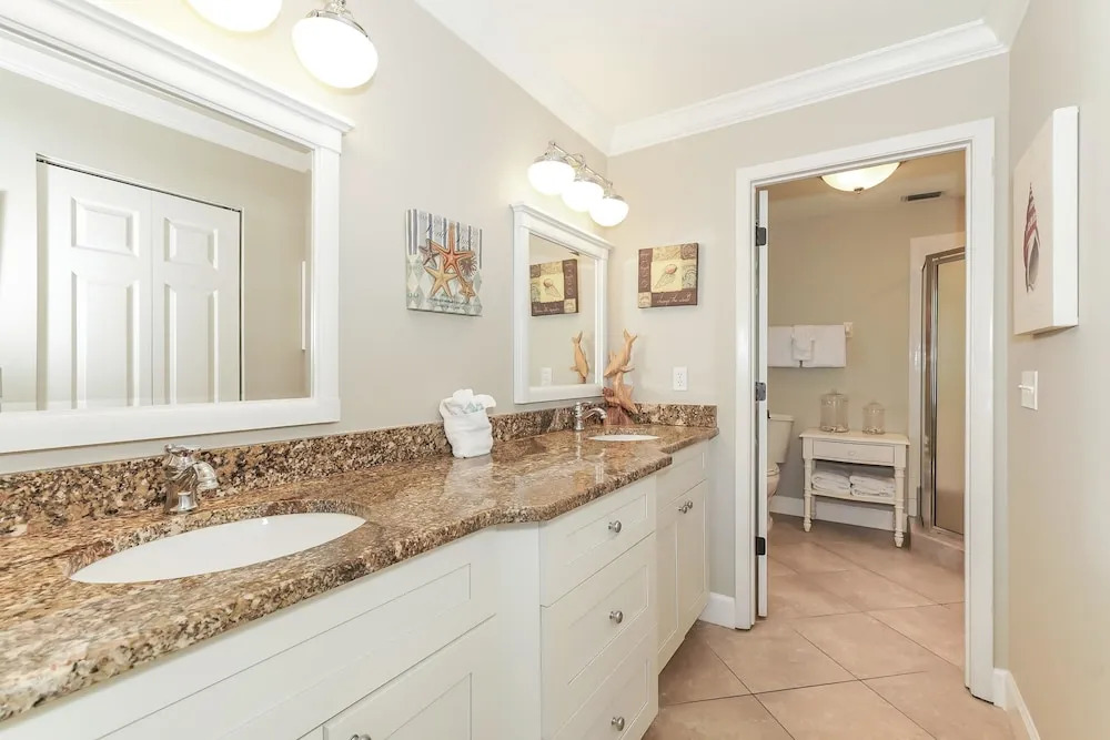 Lighthouse Lagoon Apartment 5
