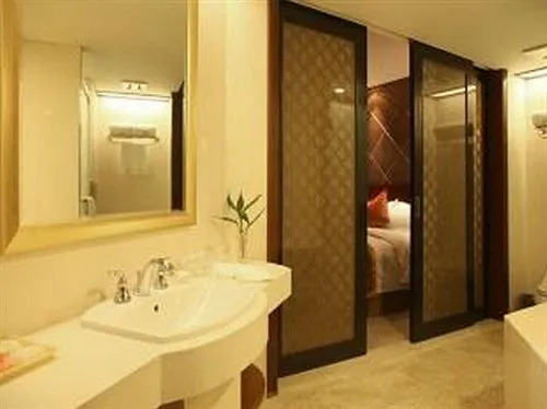 Oasis Tower