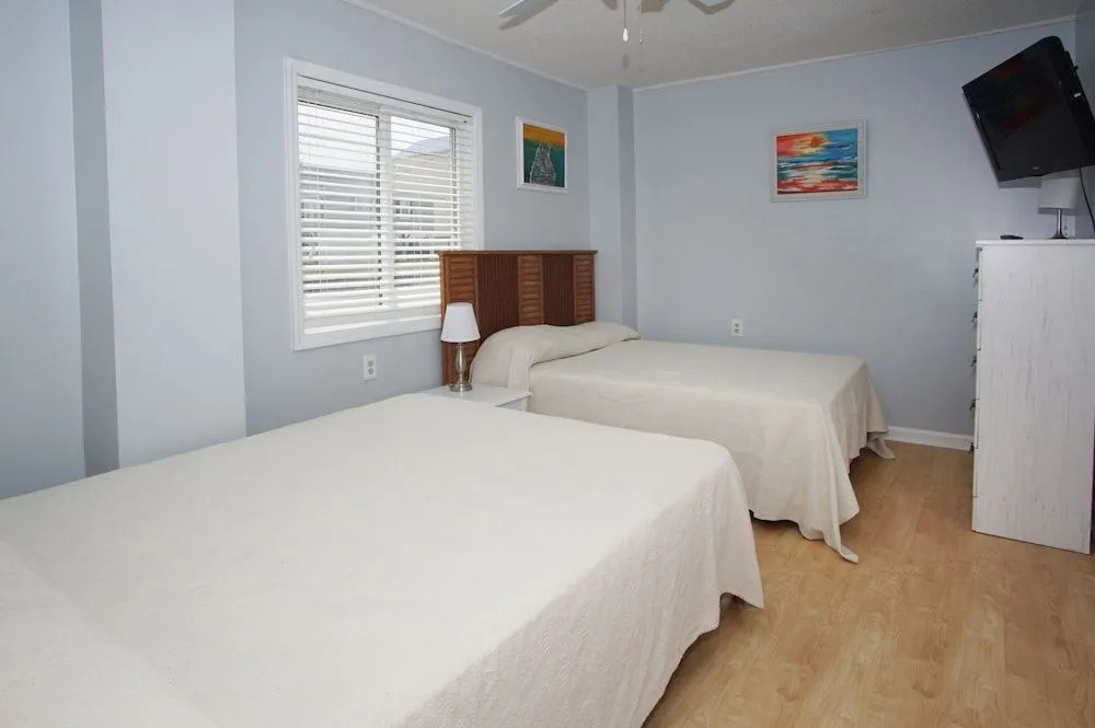 Beach Jammer by RedAwning