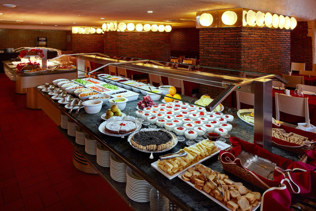 Alcazar Hotel & SPA