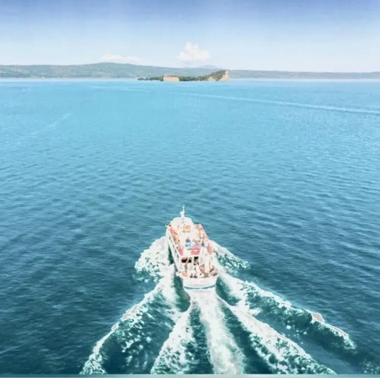 Villa on top of a Hill With an Enchanting View of Lake Bolsena
