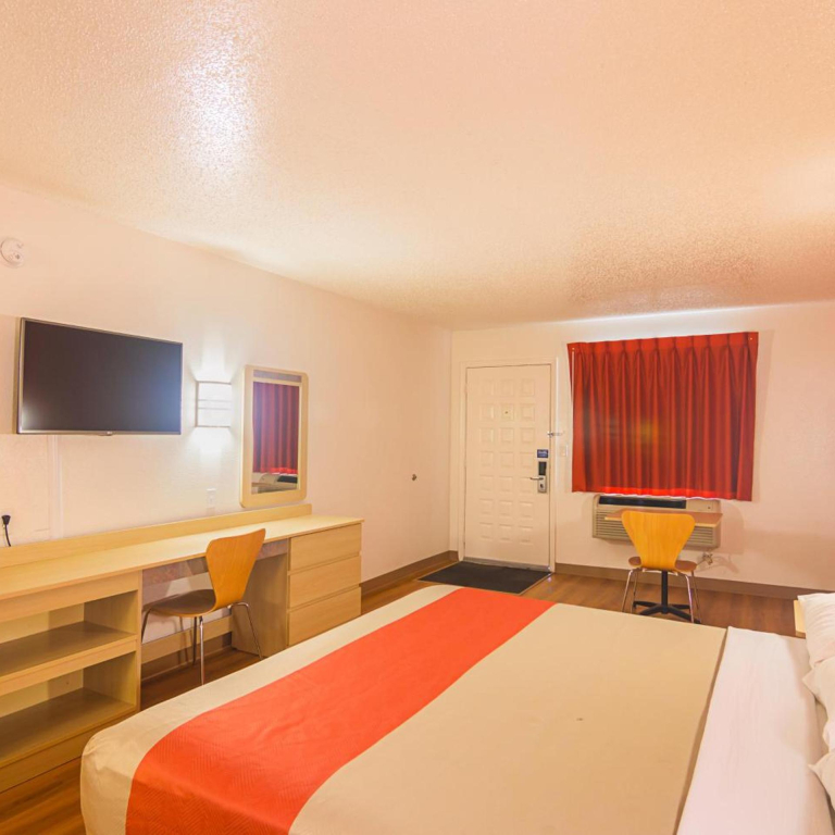 Motel 6-Indianapolis, IN - Airport