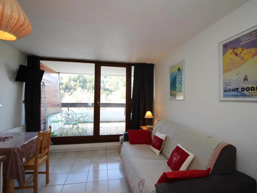 Appartement Mont-Dore, 1 pièce, 2 personnes - FR-1-608-55