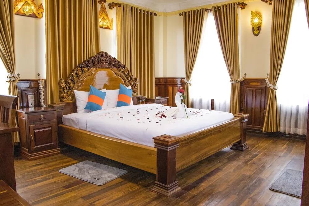 Puok hotel & Resort