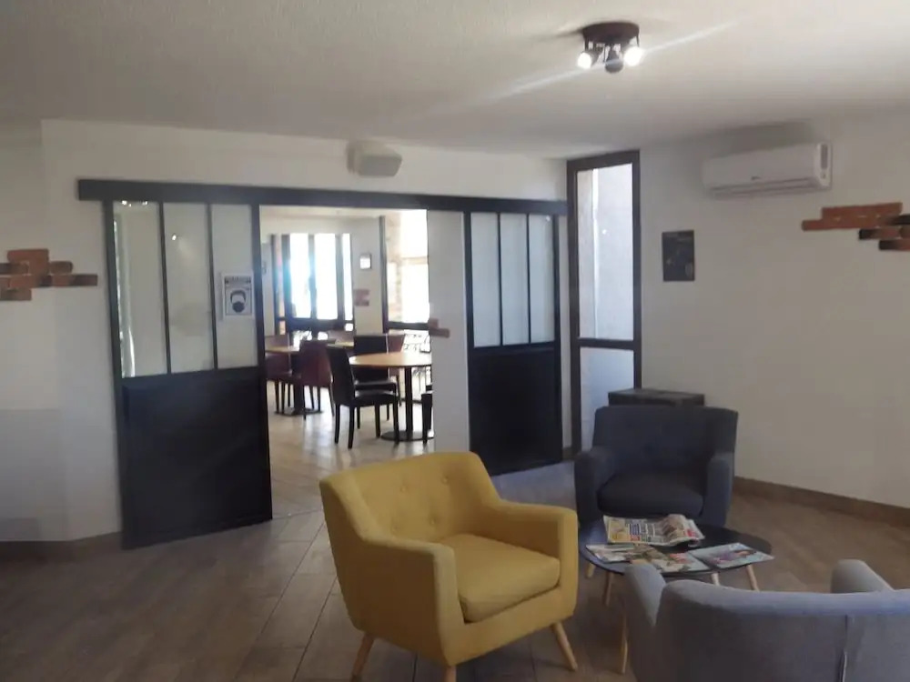 Noemys Toulon La Valette - Hotel restaurant avec piscine