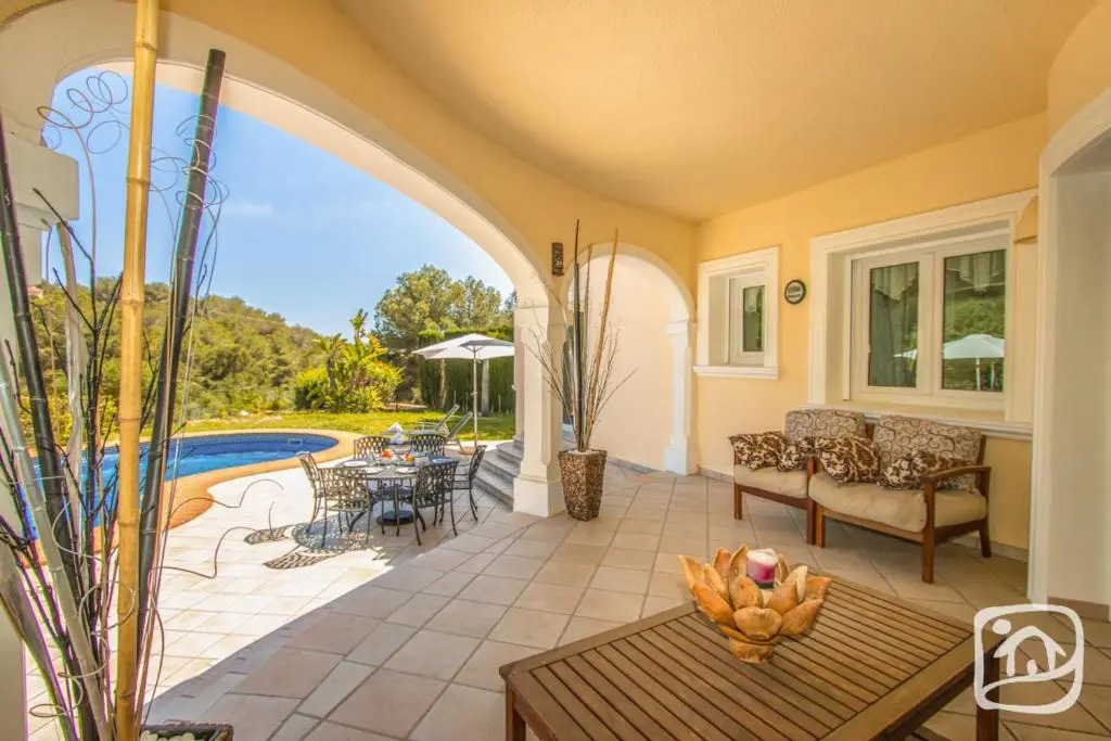 Villa El Magraner by Abahana Villas