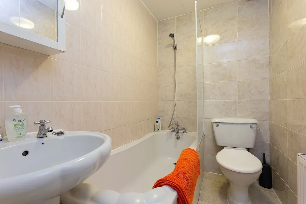 2 Bedroom Apartment in Dalston