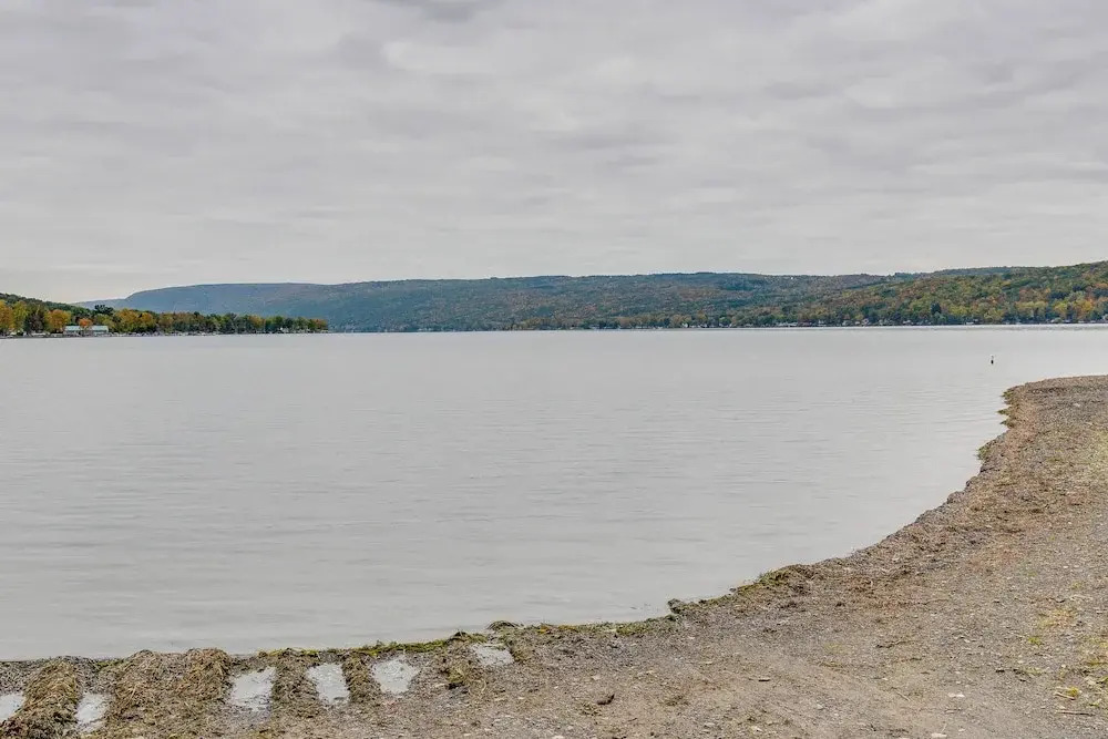 Walk to Lake! Pet-friendly Cottage in Honeoye