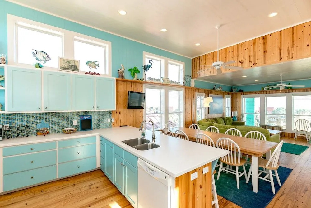 Port A Paradise 66 by RedAwning