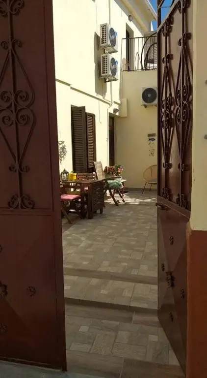 Niochori apartments 1