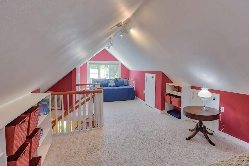 66 Weeden Street Home 3 Bedrooms 2.5 Bathrooms Home