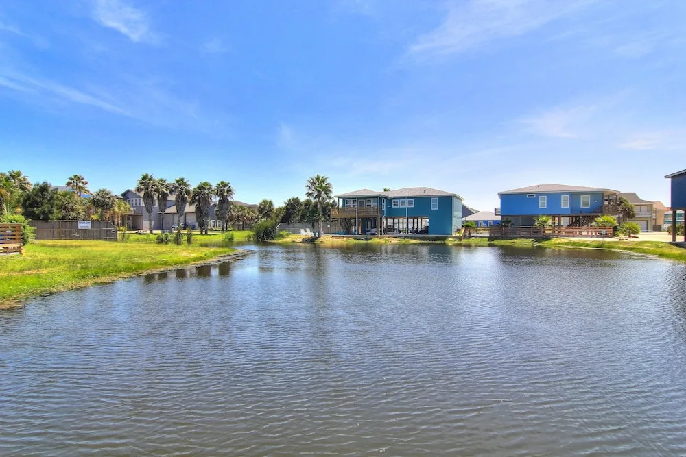 Wet-N-Wild 4Br Home