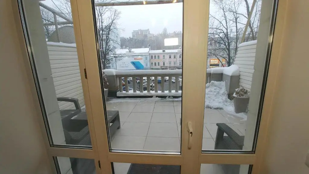 One bedroom. Luxe. 29 Khreshchatyk str. Besarabka