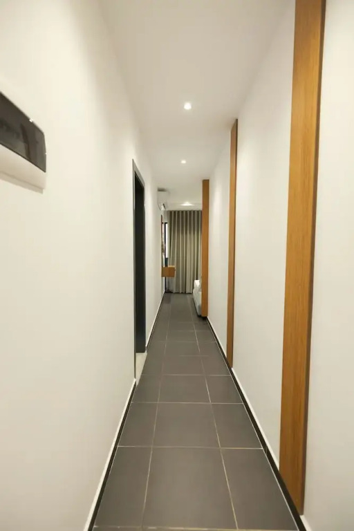 Aglon Twin's Hotel