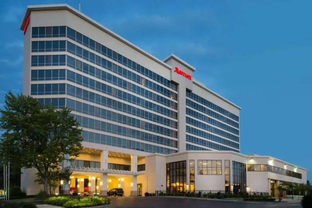 Holiday Inn Select Memphis East